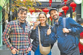 陸促文旅消費 續擴單向免簽國