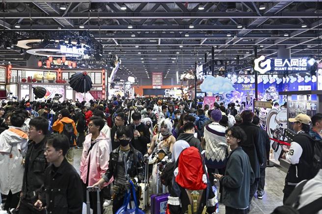 广东2024年地区生产总值迈上14兆元新台阶、连续36年居全大陆首位。（摘自中新社）