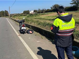 桃園男正中午倒臥路旁水溝呼呼大睡   警揭離譜真相