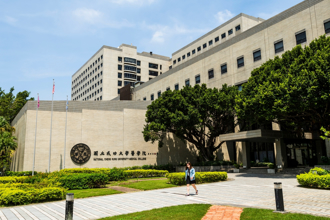 台大又輸了！企業最愛成功大學 前10強中字輩僅剩1校