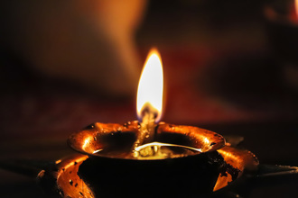 古墓沒氧氣 長明燈卻能千年不滅！燈芯藏秘密