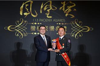 嘉市2打火兄弟荣获「凤凰奖」 夫妻携手救援台南维冠大楼震灾