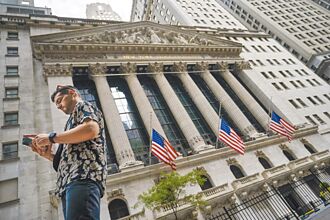 美非投等債 逆勢漲0.04％