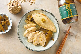 台畜x雙月食品社 推剝皮辣椒雞胸肉