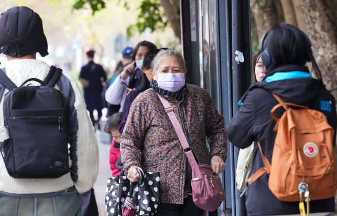 大陸冷氣團影響，中央氣象署發布低溫特報。（資料照／羅永銘攝）
