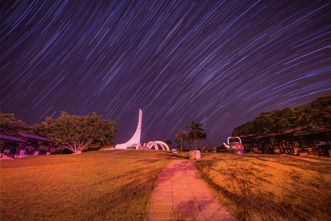 北回归线标星轨。(图/交通部观光署花东纵谷国家风景区管理处提供)