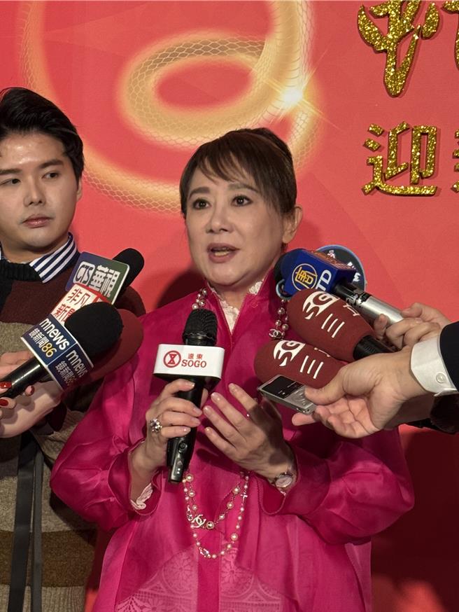 遠東SOGO董事長黃晴雯樂觀看待今年景氣，全年業績以挑戰528億元為目標。(洪凱音攝影／洪凱音台北傳真)