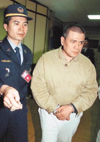 賭博電玩大亨周人蔘離世 享壽74歲！曾創史上最大檢警貪汙案