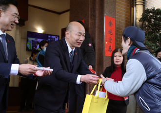 韓國瑜「蛇年金印春聯」這裡領！徐巧芯曝細節：數量有限