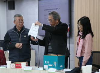 四接環評案 環委投票決定正反兩案併陳送大會