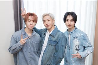 韩团M.O.N.T秀中文拜年！ 春节小赌赚零用钱「自嘲拿红包会被打」