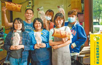偏鄉社區推特色菜 搶年菜市場
