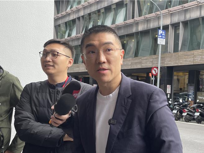 環境部今日上午9時30分起舉辦全天的四接第6次環評初審，基隆市謝國樑16日親自出席。（蔡佩珈攝）