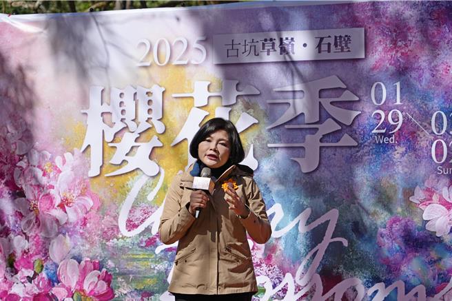 云林县长张丽善17日表示，乐见大陆开放上海及福建居民来台团队游，增进两岸彼此人民的福祉与感情。（周丽兰摄）