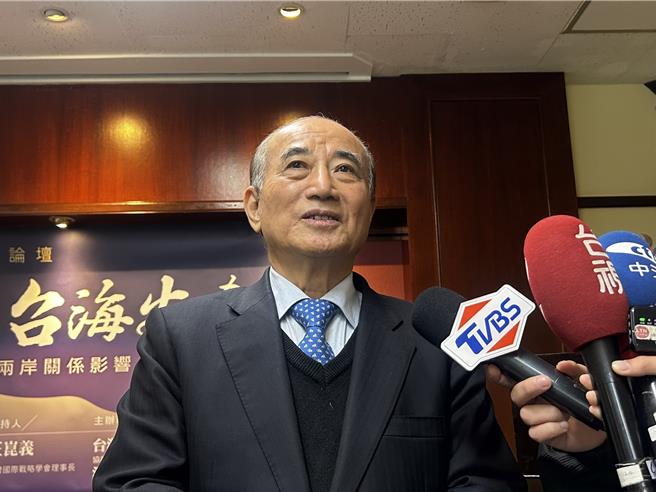 前立法院長王金平17日出席國戰會論壇前接受媒體訪問。（陳薏云攝）