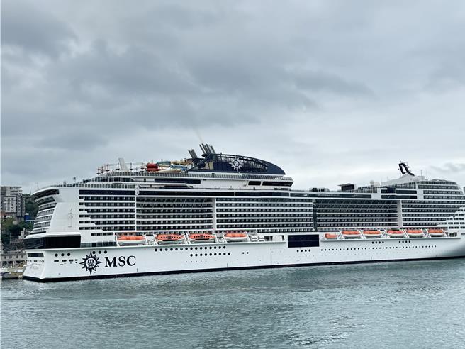 新冠疫情後旅遊業復甦，台灣港務公司基隆分公司統計， 2024年郵輪共計331艘次、旅客78.7萬人次。在外籍旅客人次創歷史新高，達到26.6萬人次，突破歷史紀錄。（徐佑昇攝）