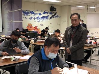 味丹盃全國書法、篆刻賽登場 2000好手參賽最高齡者86歲