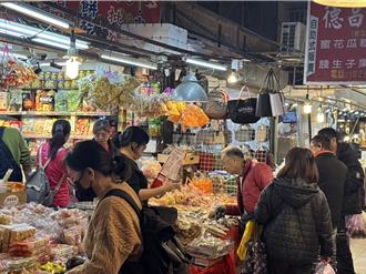 春節年菜採購人潮增 基隆各大傳統市場25日起交管
