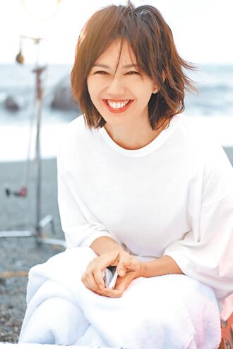 〈日落〉挖内心情感 孙燕姿新年献新歌