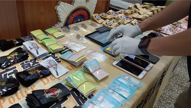 高雄市警局去年共查获3611件毒品案。（高雄市警局提供／郭良杰高雄传真）