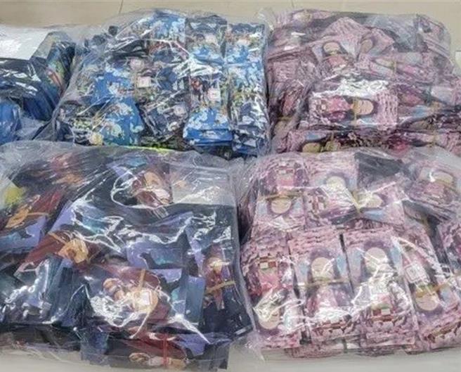 流行于年轻族群的新兴毒品咖啡包，常混杂不同毒品及来源不明粉末之成分。（高雄市警局提供／郭良杰高雄传真）