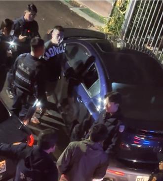 载女友回前任家谈判！ 警到场竟「鸣枪」 男遭社维法送办