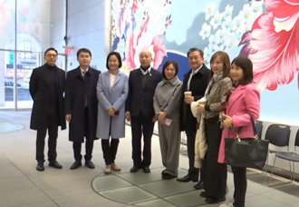 影》韩国瑜访纽约代表处  随行记者揭院长真性情