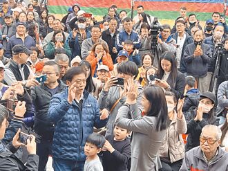 陳時中挨批 吹起敗選號角