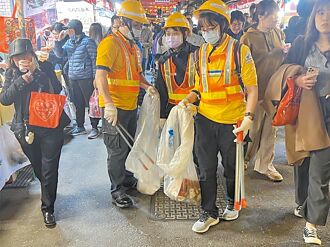 年貨大街禁菸 抓亂丟菸蒂51件