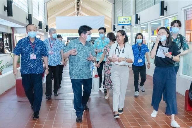 外交部長林佳龍率團赴帛琉(取自林佳龍臉書)