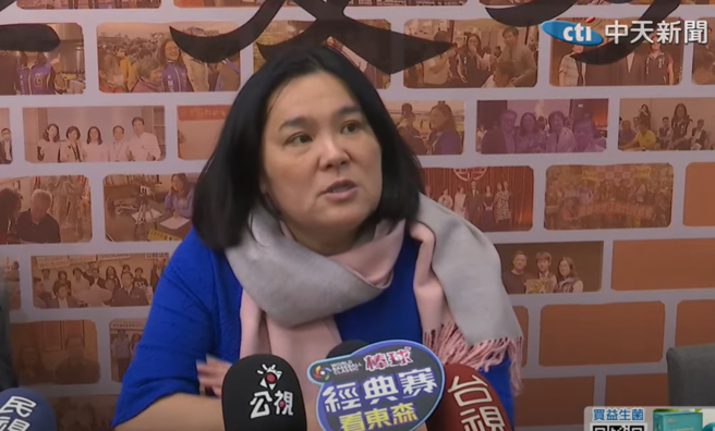 陈玉珍今（19）日出面澄清，她没有说过「要饭的」这句话。（取自中天）