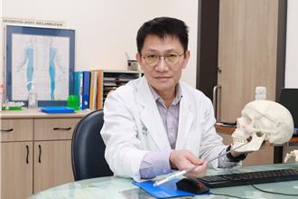 8旬嬤牙齒全拔光還痛？竟是三叉神經在作怪