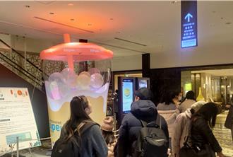 啜飲台北！珍珠奶茶燈飾「續杯」大阪、松山巡展 再成打卡熱點