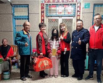 獨自顧98歲中風祖父、身障伯父   台南15歲孤女各界資助渡難關  