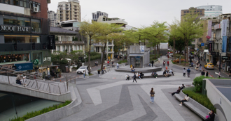 3韓妹中山站搭訕 「手牽手圍一圈」她嚇壞 結局超毛