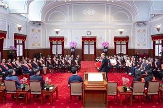 接見崇越論文得獎人  賴清德承諾協助學校與產業培育人才