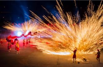 南投灯会亮点熄火！重庆铜梁火龙临时喊卡 原因曝光