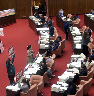 卓榮泰、陳時中預算被砍  吳思瑤批藍白「報老鼠冤」