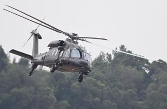  西藏地震未见直20直升机救灾 被怀疑不适合高原飞行  