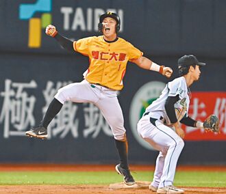 UBL》10保送仍没丢分 辅大队史2度登顶