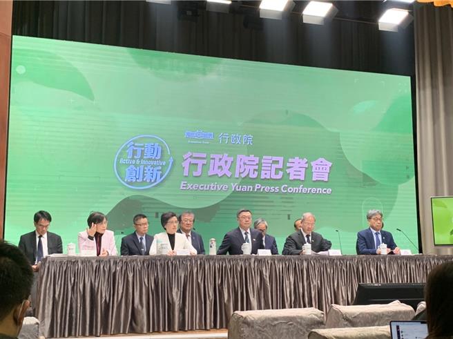 行政院长卓荣泰今举行「114年中央政府总预算相关说明」记者会。（张薷摄）