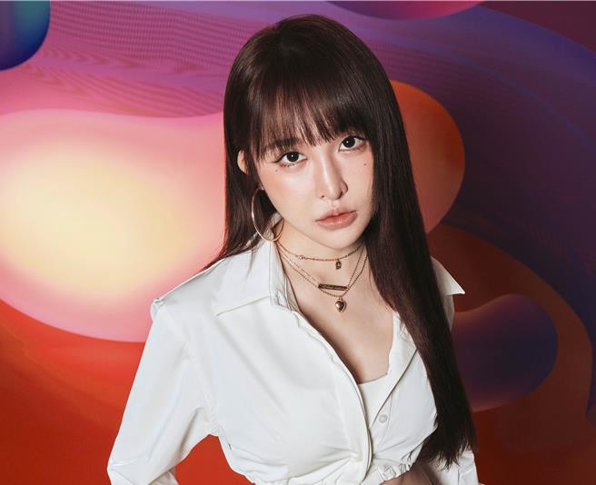 张若凡推出新单曲〈伤心不行吗〉。（索尼音乐提供）