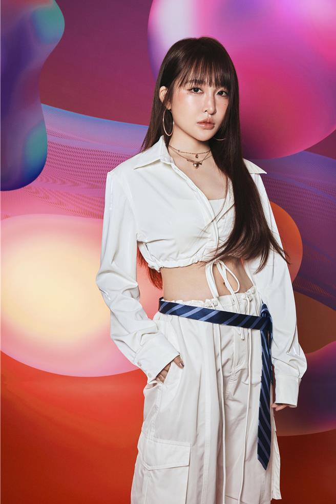 张若凡推出新单曲〈伤心不行吗〉。（索尼音乐提供）