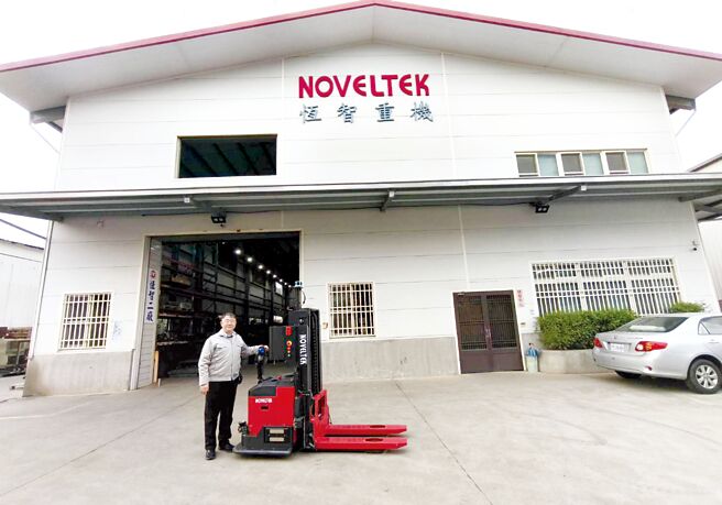 恒智重机副总经理翟清楠表示，运搬设备在全球AI及工业4.0的趋势下迅速布局。图／恒智重机提供