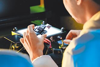 中研院領軍研發 太陽能電池效能大躍進