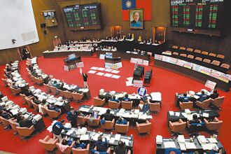 卓榮泰批藍白刪預算「親痛仇快」 趙少康揭真相：有什麼好叫？