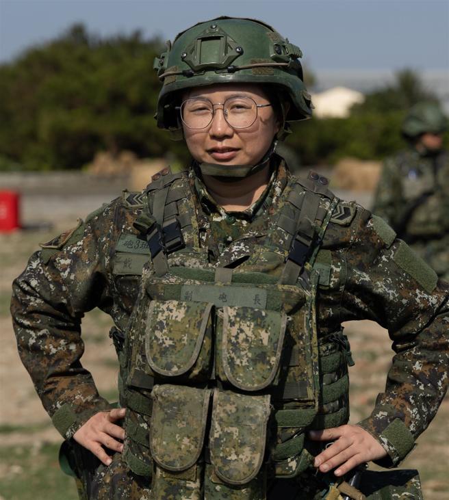 副砲長戴詠婕中士。（記者尤韻婷攝）