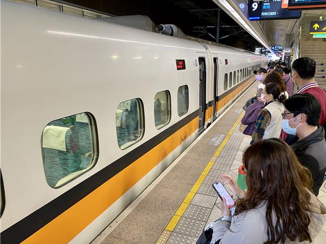 台湾高铁公司21日地震后火速启动巡检机制，并宣布今全线正常营运。示意图。（本报资料照片）