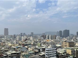 境外汙染物南移 高雄多區空品達紅色警戒