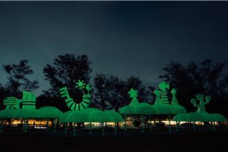 全台首座大型无电夜光雕塑 大鹏湾「云光岛」梦幻登场